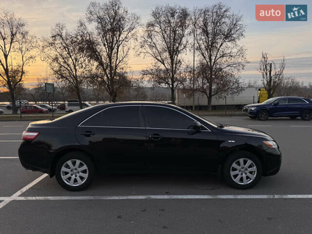 Черный Тойота Камри, объемом двигателя 2.4 л и пробегом 330 тыс. км за 9500 $, фото 3 на Automoto.ua