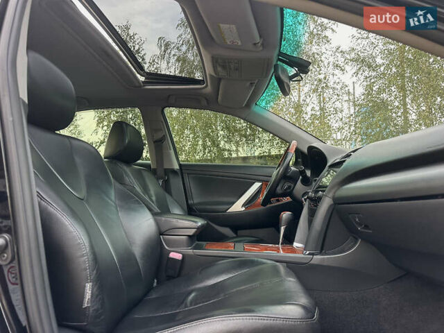 Черный Тойота Камри, объемом двигателя 3.46 л и пробегом 187 тыс. км за 11300 $, фото 33 на Automoto.ua