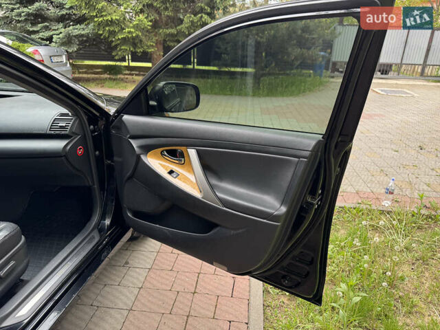Чорний Тойота Камрі, об'ємом двигуна 3.5 л та пробігом 370 тис. км за 8399 $, фото 11 на Automoto.ua
