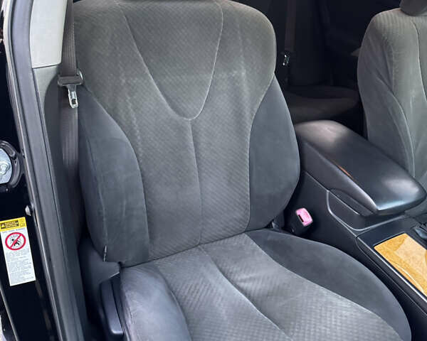 Черный Тойота Камри, объемом двигателя 2.4 л и пробегом 330 тыс. км за 9500 $, фото 17 на Automoto.ua