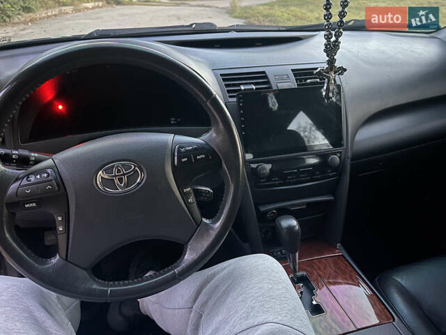 Чорний Тойота Камрі, об'ємом двигуна 2.4 л та пробігом 260 тис. км за 8750 $, фото 15 на Automoto.ua