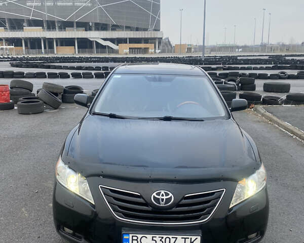 Черный Тойота Камри, объемом двигателя 3.5 л и пробегом 252 тыс. км за 10200 $, фото 8 на Automoto.ua