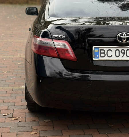 Черный Тойота Камри, объемом двигателя 2.36 л и пробегом 308 тыс. км за 7400 $, фото 3 на Automoto.ua