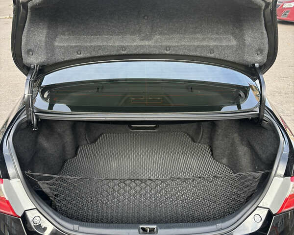 Черный Тойота Камри, объемом двигателя 3.5 л и пробегом 255 тыс. км за 9900 $, фото 24 на Automoto.ua