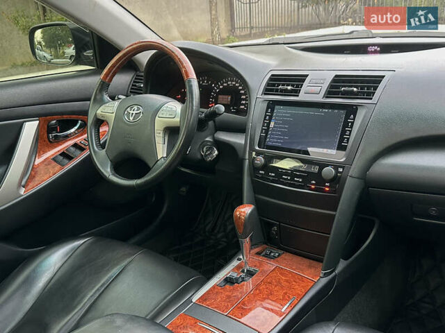 Черный Тойота Камри, объемом двигателя 3.46 л и пробегом 187 тыс. км за 11300 $, фото 24 на Automoto.ua