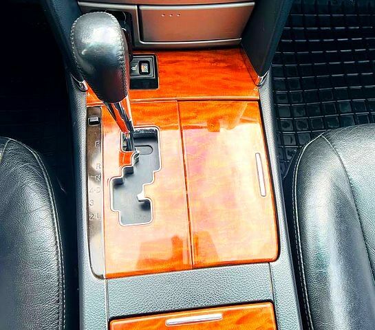 Черный Тойота Камри, объемом двигателя 2.4 л и пробегом 343 тыс. км за 8500 $, фото 11 на Automoto.ua