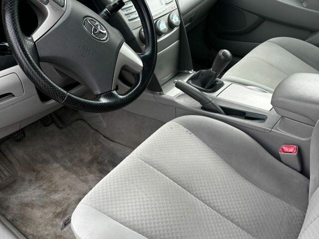 Чорний Тойота Камрі, об'ємом двигуна 2.4 л та пробігом 210 тис. км за 4550 $, фото 7 на Automoto.ua