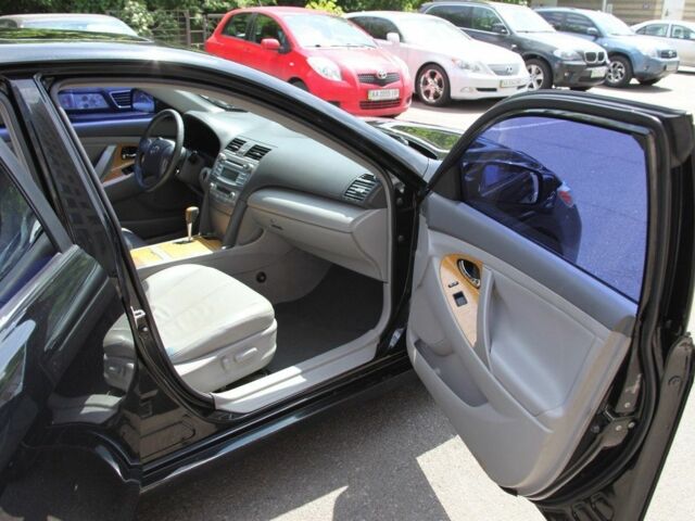 Чорний Тойота Камрі, об'ємом двигуна 3.5 л та пробігом 336 тис. км за 8300 $, фото 18 на Automoto.ua