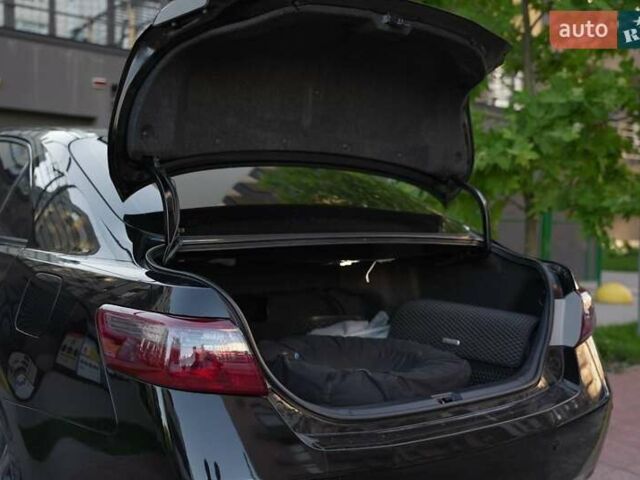 Черный Тойота Камри, объемом двигателя 3.5 л и пробегом 238 тыс. км за 10500 $, фото 14 на Automoto.ua