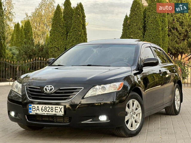 Черный Тойота Камри, объемом двигателя 3.46 л и пробегом 187 тыс. км за 11300 $, фото 3 на Automoto.ua