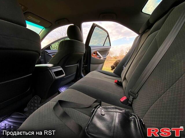 Черный Тойота Камри, объемом двигателя 2.4 л и пробегом 203 тыс. км за 8800 $, фото 9 на Automoto.ua