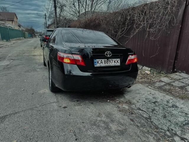 Черный Тойота Камри, объемом двигателя 2.4 л и пробегом 265 тыс. км за 8800 $, фото 3 на Automoto.ua