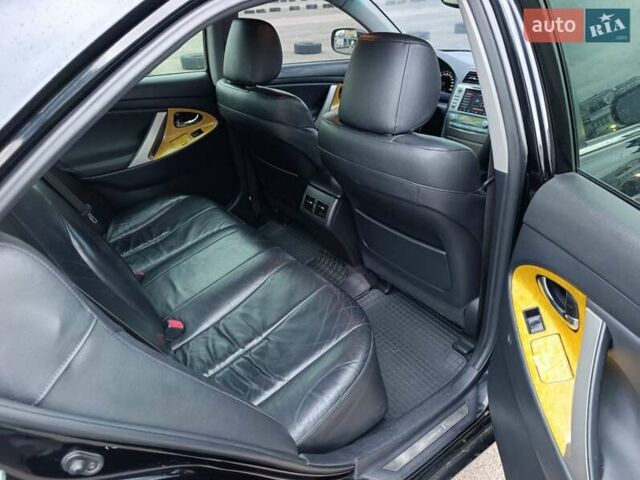 Черный Тойота Камри, объемом двигателя 2.4 л и пробегом 268 тыс. км за 8800 $, фото 18 на Automoto.ua