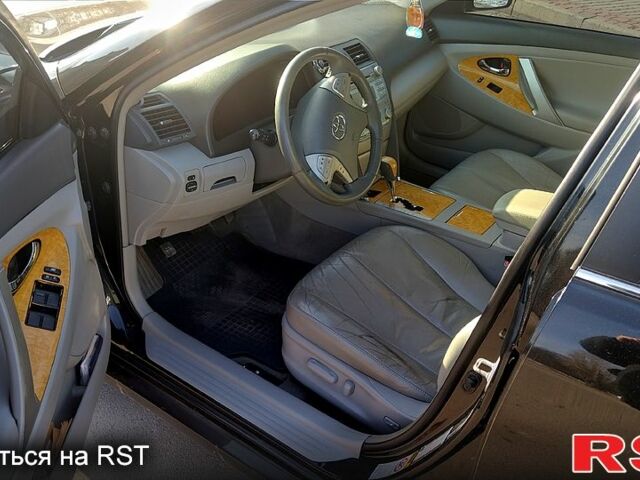 Чорний Тойота Камрі, об'ємом двигуна 24 л та пробігом 274 тис. км за 8900 $, фото 8 на Automoto.ua