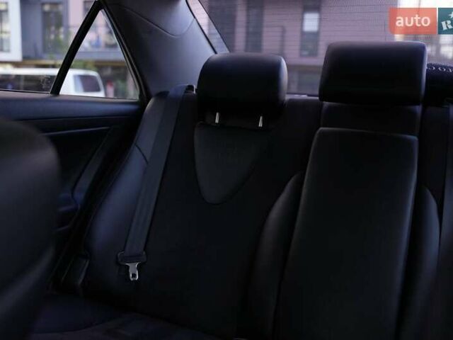 Черный Тойота Камри, объемом двигателя 3.5 л и пробегом 238 тыс. км за 10500 $, фото 22 на Automoto.ua