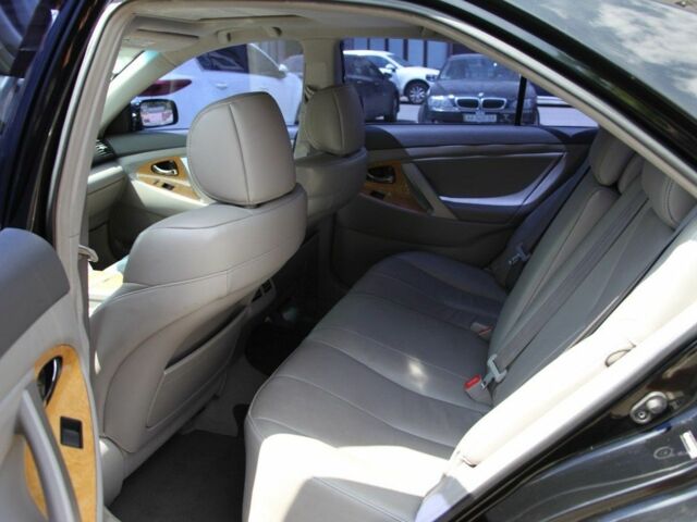 Чорний Тойота Камрі, об'ємом двигуна 3.5 л та пробігом 336 тис. км за 8300 $, фото 17 на Automoto.ua