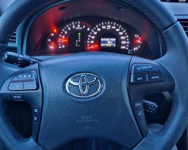 Чорний Тойота Камрі, об'ємом двигуна 2.36 л та пробігом 299 тис. км за 8888 $, фото 15 на Automoto.ua