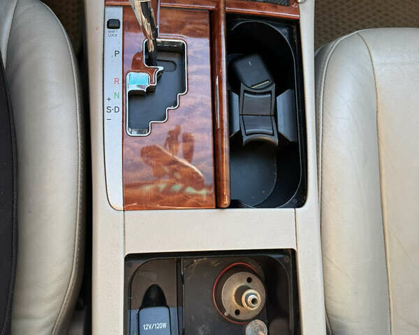 Чорний Тойота Камрі, об'ємом двигуна 3.46 л та пробігом 153 тис. км за 11200 $, фото 21 на Automoto.ua