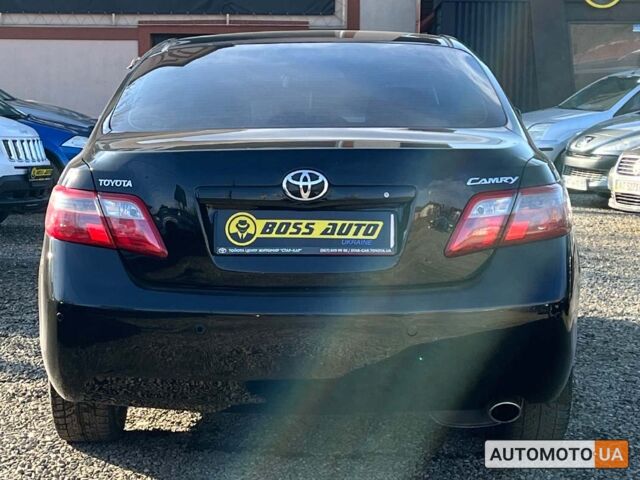 Черный Тойота Камри, объемом двигателя 2.4 л и пробегом 300 тыс. км за 8999 $, фото 4 на Automoto.ua