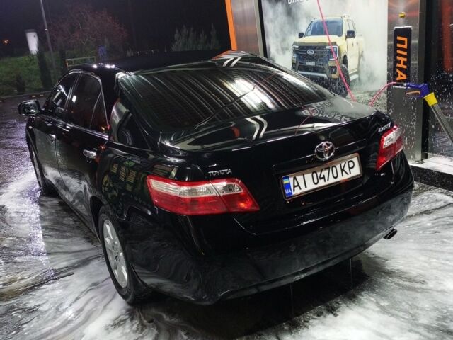 Чорний Тойота Камрі, об'ємом двигуна 2.4 л та пробігом 1000 тис. км за 8000 $, фото 3 на Automoto.ua