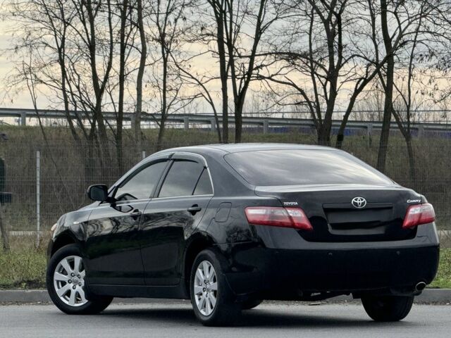 Чорний Тойота Камрі, об'ємом двигуна 2.4 л та пробігом 192 тис. км за 10500 $, фото 2 на Automoto.ua