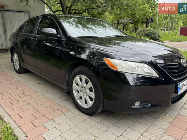 Чорний Тойота Камрі, об'ємом двигуна 3.5 л та пробігом 370 тис. км за 8399 $, фото 1 на Automoto.ua