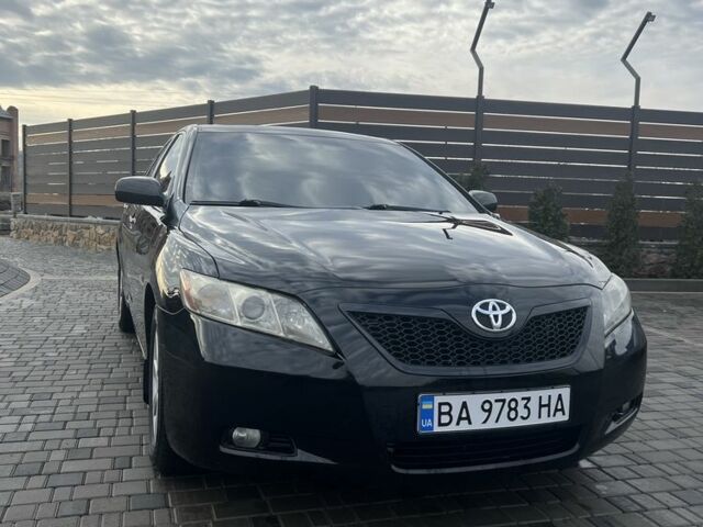 Черный Тойота Камри, объемом двигателя 3.5 л и пробегом 268 тыс. км за 8400 $, фото 1 на Automoto.ua