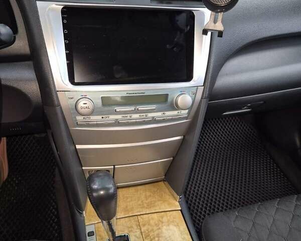 Чорний Тойота Камрі, об'ємом двигуна 2.36 л та пробігом 194 тис. км за 8300 $, фото 4 на Automoto.ua