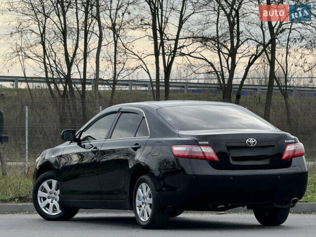Черный Тойота Камри, объемом двигателя 2.4 л и пробегом 192 тыс. км за 10500 $, фото 2 на Automoto.ua