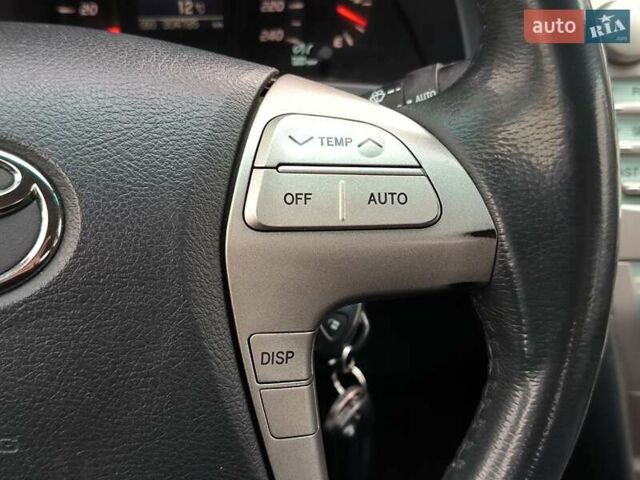 Черный Тойота Камри, объемом двигателя 2.4 л и пробегом 304 тыс. км за 6990 $, фото 20 на Automoto.ua