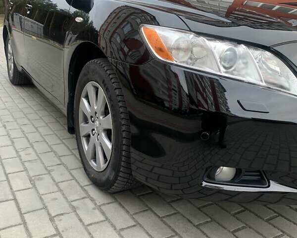 Черный Тойота Камри, объемом двигателя 3.46 л и пробегом 233 тыс. км за 10500 $, фото 3 на Automoto.ua