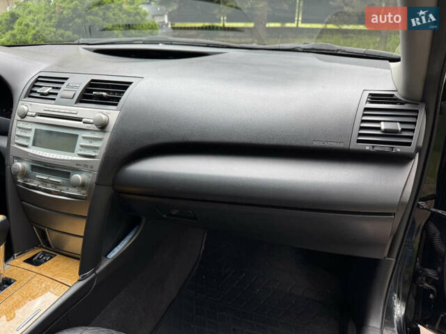 Чорний Тойота Камрі, об'ємом двигуна 3.5 л та пробігом 370 тис. км за 8399 $, фото 14 на Automoto.ua