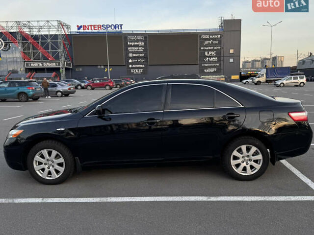 Черный Тойота Камри, объемом двигателя 2.4 л и пробегом 330 тыс. км за 9500 $, фото 6 на Automoto.ua