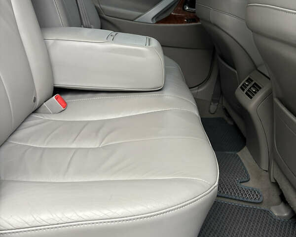 Черный Тойота Камри, объемом двигателя 3.5 л и пробегом 255 тыс. км за 9900 $, фото 16 на Automoto.ua