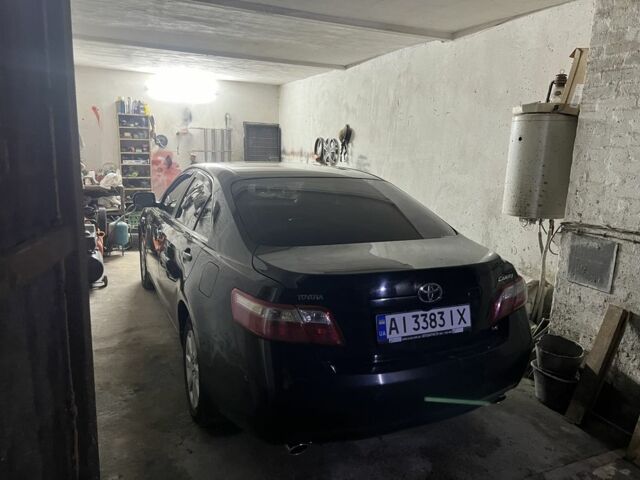 Черный Тойота Камри, объемом двигателя 3.5 л и пробегом 380 тыс. км за 8300 $, фото 6 на Automoto.ua