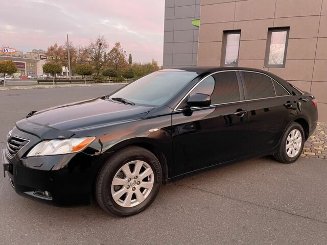 Черный Тойота Камри, объемом двигателя 3.5 л и пробегом 178 тыс. км за 7999 $, фото 1 на Automoto.ua