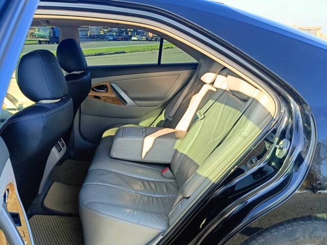 Черный Тойота Камри, объемом двигателя 3.5 л и пробегом 382 тыс. км за 7300 $, фото 5 на Automoto.ua