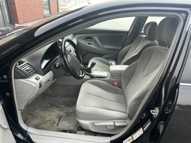 Чорний Тойота Камрі, об'ємом двигуна 2.4 л та пробігом 210 тис. км за 4550 $, фото 9 на Automoto.ua