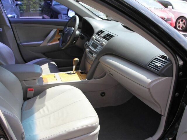 Чорний Тойота Камрі, об'ємом двигуна 3.5 л та пробігом 336 тис. км за 8300 $, фото 21 на Automoto.ua