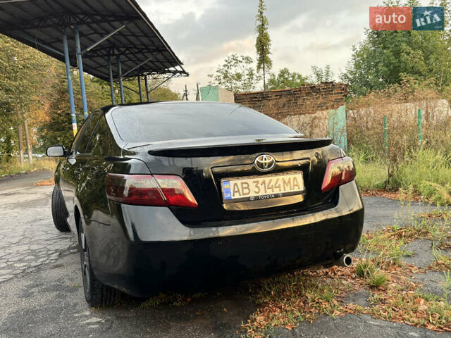 Черный Тойота Камри, объемом двигателя 2.36 л и пробегом 297 тыс. км за 8200 $, фото 4 на Automoto.ua