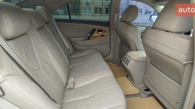 Черный Тойота Камри, объемом двигателя 3.46 л и пробегом 247 тыс. км за 9999 $, фото 15 на Automoto.ua