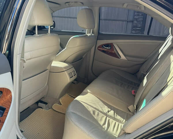 Чорний Тойота Камрі, об'ємом двигуна 3.46 л та пробігом 153 тис. км за 11200 $, фото 6 на Automoto.ua