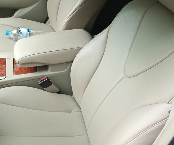 Черный Тойота Камри, объемом двигателя 3.5 л и пробегом 278 тыс. км за 10500 $, фото 2 на Automoto.ua