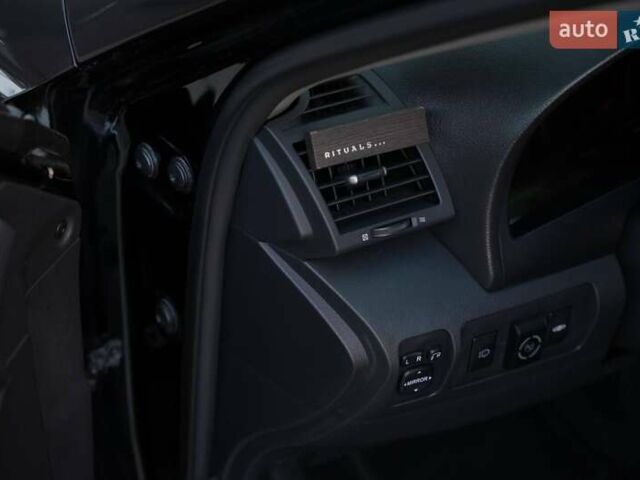 Черный Тойота Камри, объемом двигателя 3.5 л и пробегом 238 тыс. км за 10500 $, фото 33 на Automoto.ua