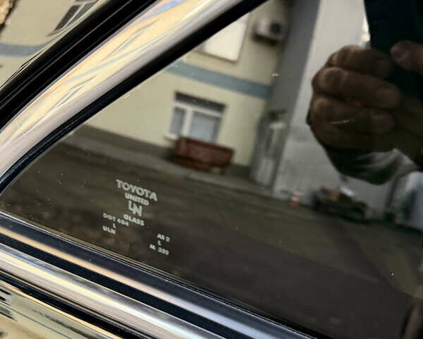 Черный Тойота Камри, объемом двигателя 3.46 л и пробегом 198 тыс. км за 10000 $, фото 17 на Automoto.ua