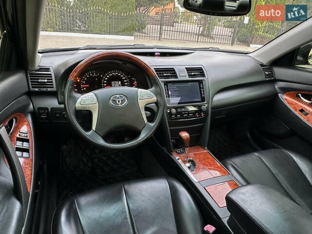 Черный Тойота Камри, объемом двигателя 3.46 л и пробегом 187 тыс. км за 11300 $, фото 28 на Automoto.ua