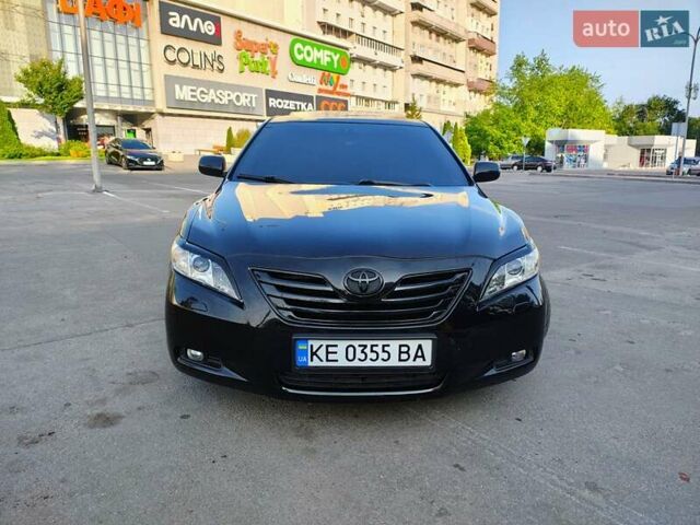 Черный Тойота Камри, объемом двигателя 3.46 л и пробегом 326 тыс. км за 8500 $, фото 1 на Automoto.ua