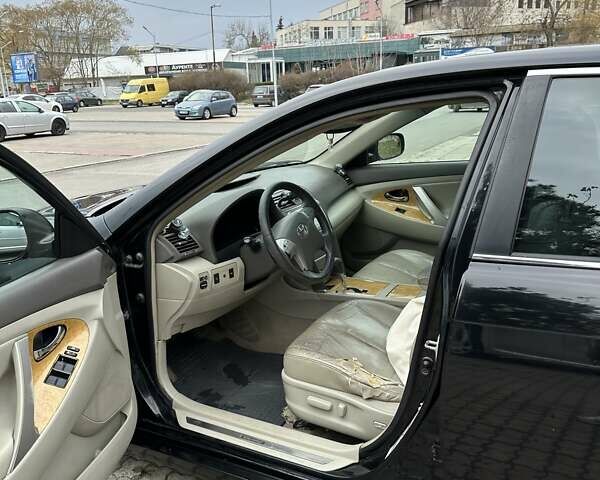 Чорний Тойота Камрі, об'ємом двигуна 2.4 л та пробігом 290 тис. км за 7500 $, фото 8 на Automoto.ua