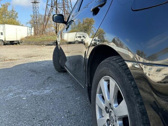 Чорний Тойота Камрі, об'ємом двигуна 2.4 л та пробігом 251 тис. км за 8899 $, фото 3 на Automoto.ua