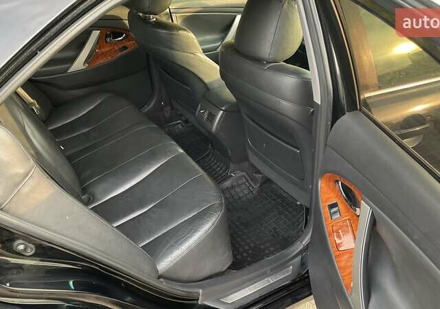 Черный Тойота Камри, объемом двигателя 2.36 л и пробегом 190 тыс. км за 8000 $, фото 6 на Automoto.ua